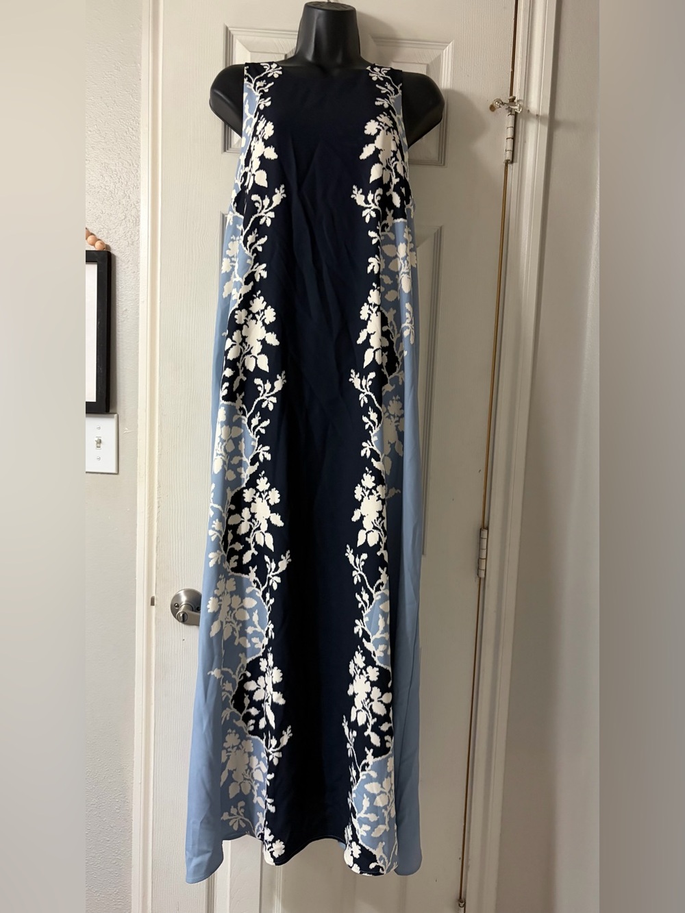 Tuckernuck Blue Fog Portia Dress Size Medium - Picture 10 of 15